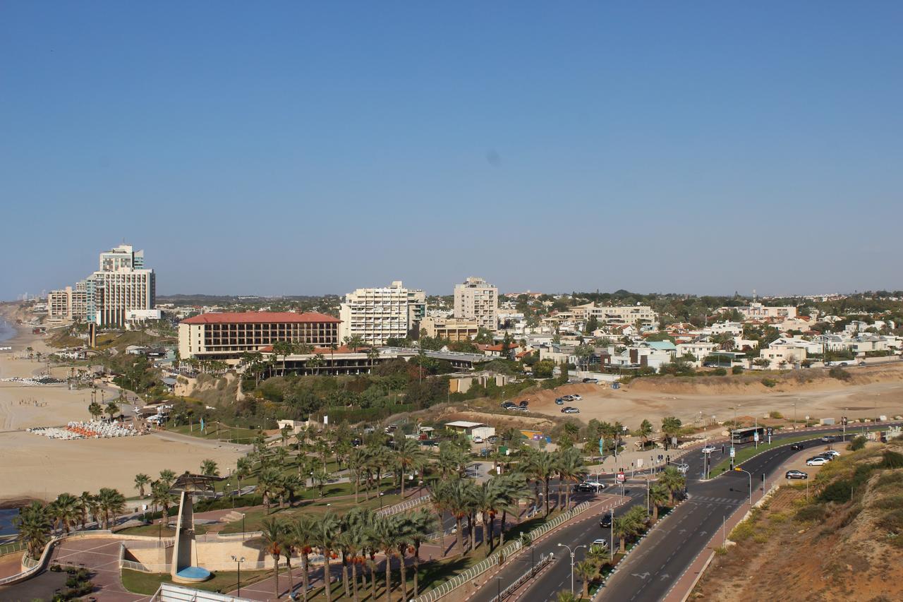 First Class Marina Herzlia Herzliya Экстерьер фото