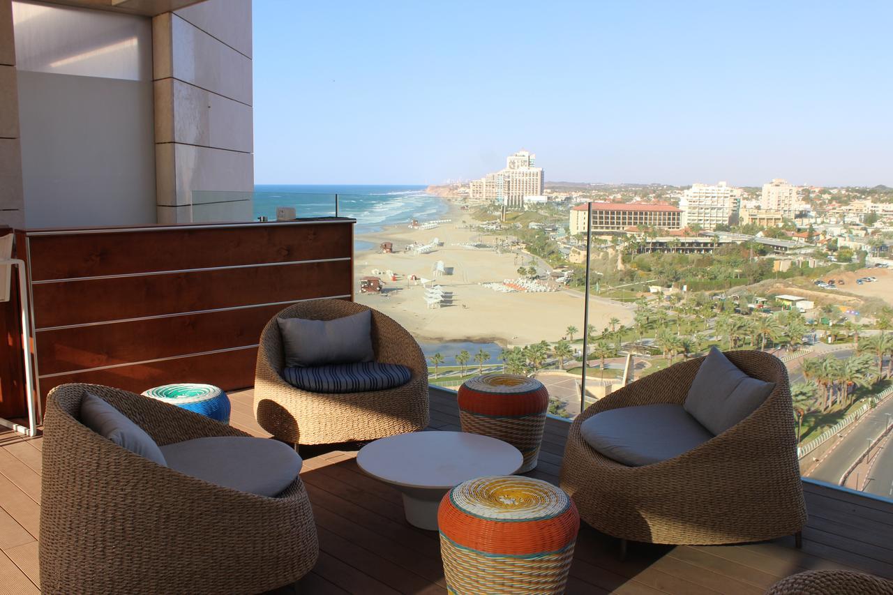 First Class Marina Herzlia Herzliya Экстерьер фото