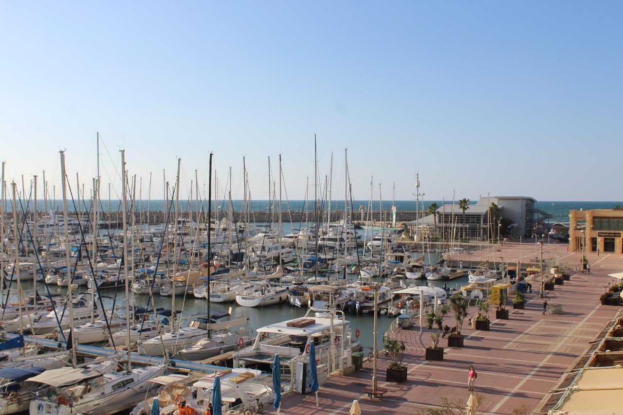 First Class Marina Herzlia Herzliya Экстерьер фото