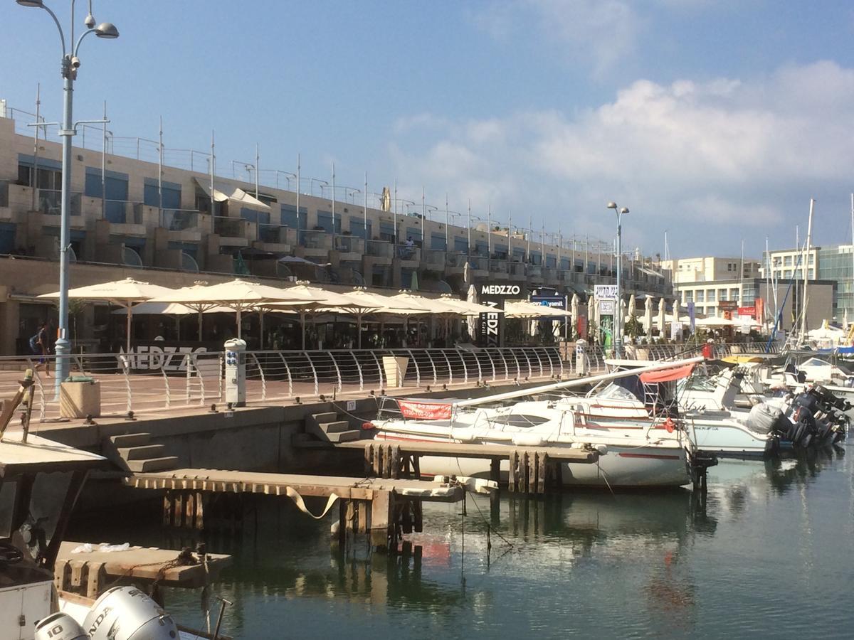 First Class Marina Herzlia Herzliya Экстерьер фото